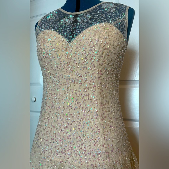 NWT ASOS Flapper Girl 20s style beaded Dress, Drop waist formal dress - Picture 2 of 16